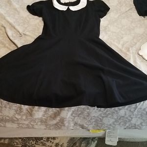 Chic Black Midi Dress with White Collar